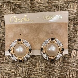 NWT Carolee (Neiman Marcus) Vintage Gold and Silver Pearl Clip On Earrings